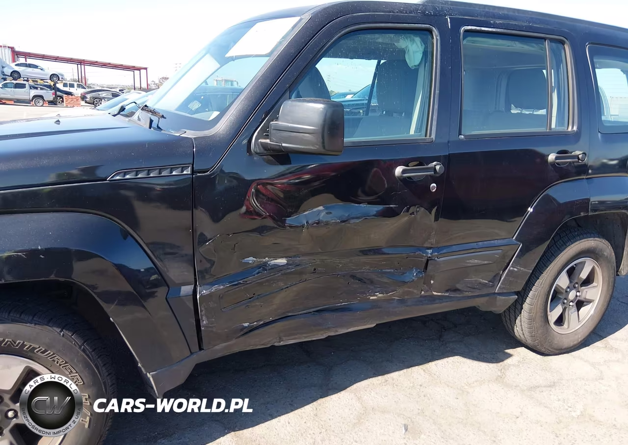 2008 Jeep Liberty Sport VIN:1J8GP28KX8W153286 - 6
