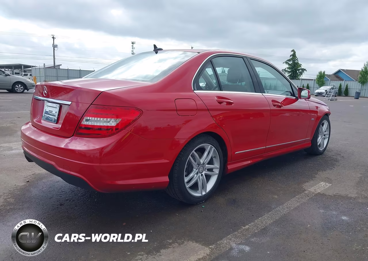 2012 Mercedes-Benz C 250 Sport VIN:WDDGF4HB4CR207880 - 4