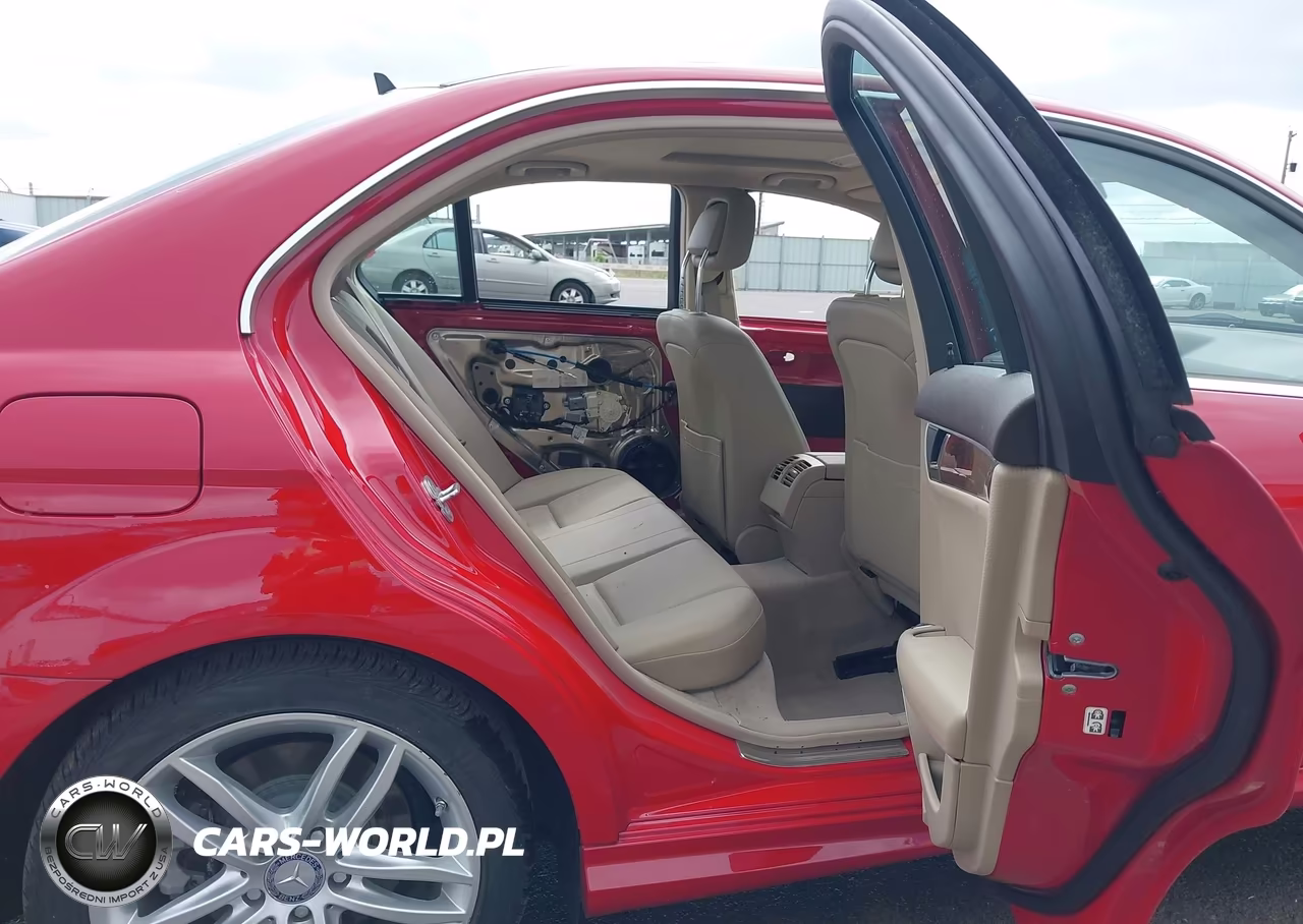 2012 Mercedes-Benz C 250 Sport VIN:WDDGF4HB4CR207880 - 8