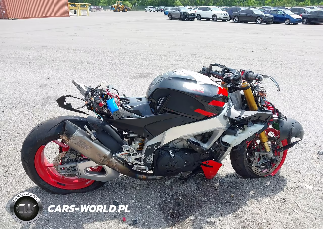 2021 Aprilia Tuono V4 1100 Factory VIN:ZD4KZUB05MS000089 - 13