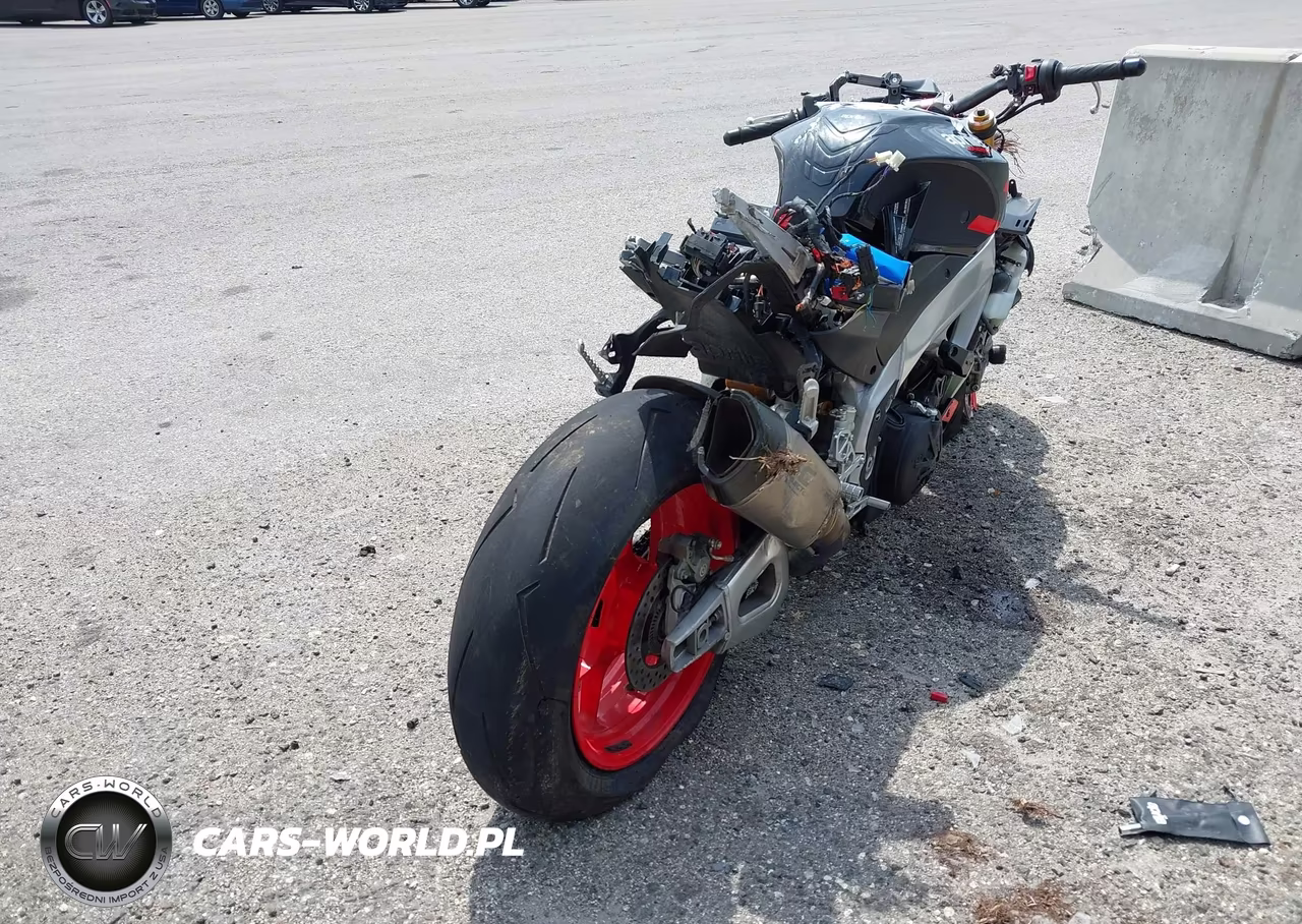 2021 Aprilia Tuono V4 1100 Factory VIN:ZD4KZUB05MS000089 - 4