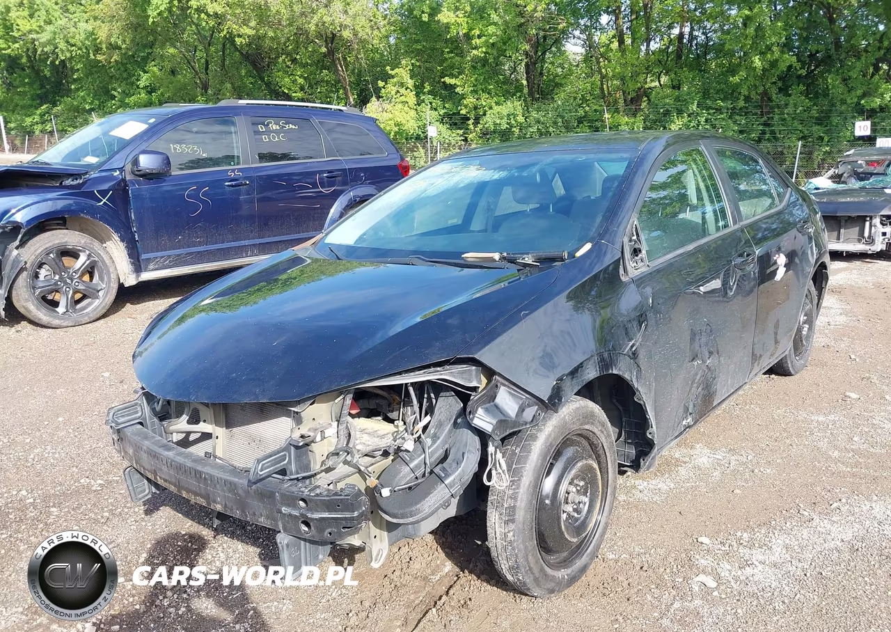 2015 Toyota Corolla Le VIN:5YFBURHE6FP231520 - 6