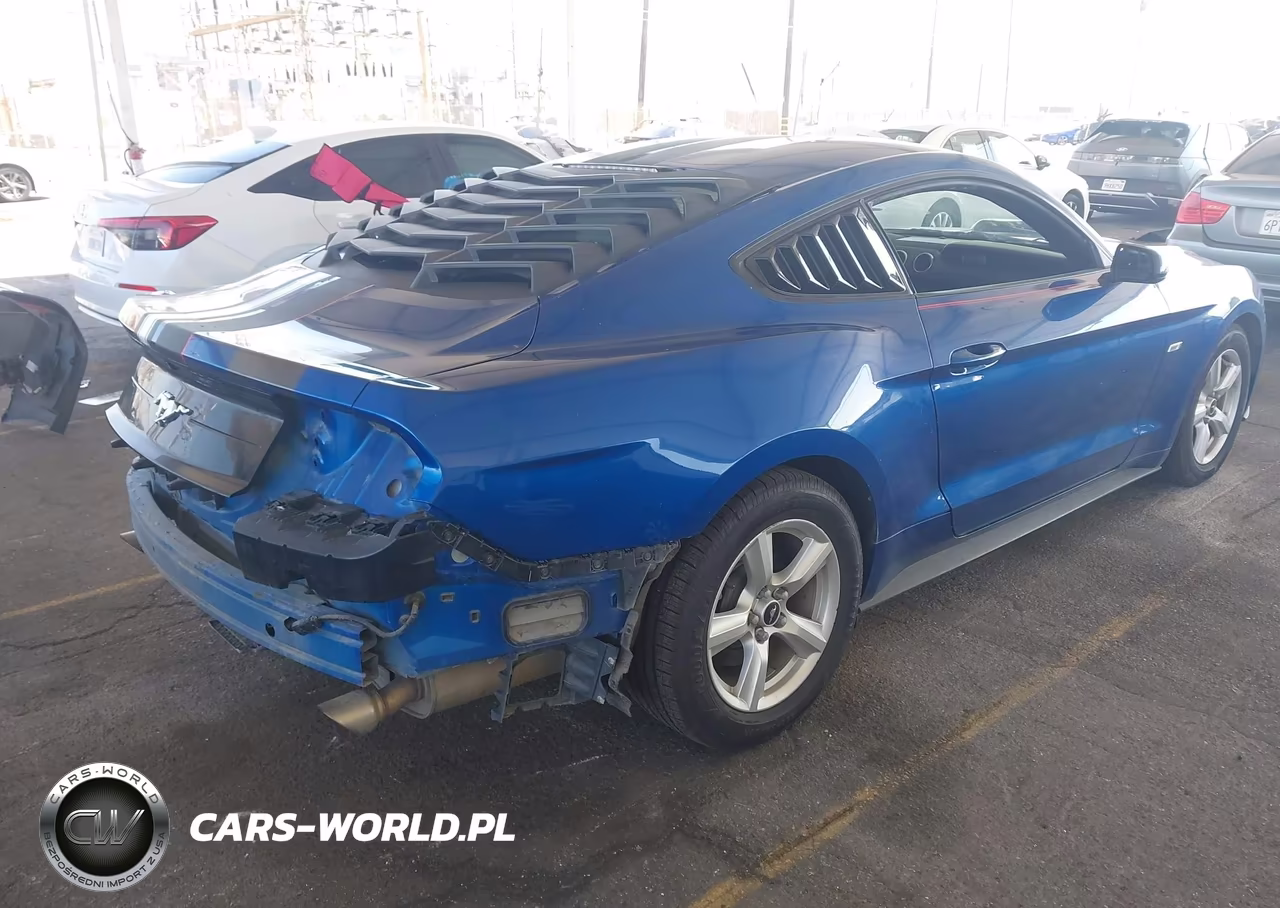 2018 Ford Mustang Ecoboost VIN:1FA6P8TH5J5163159 - 4
