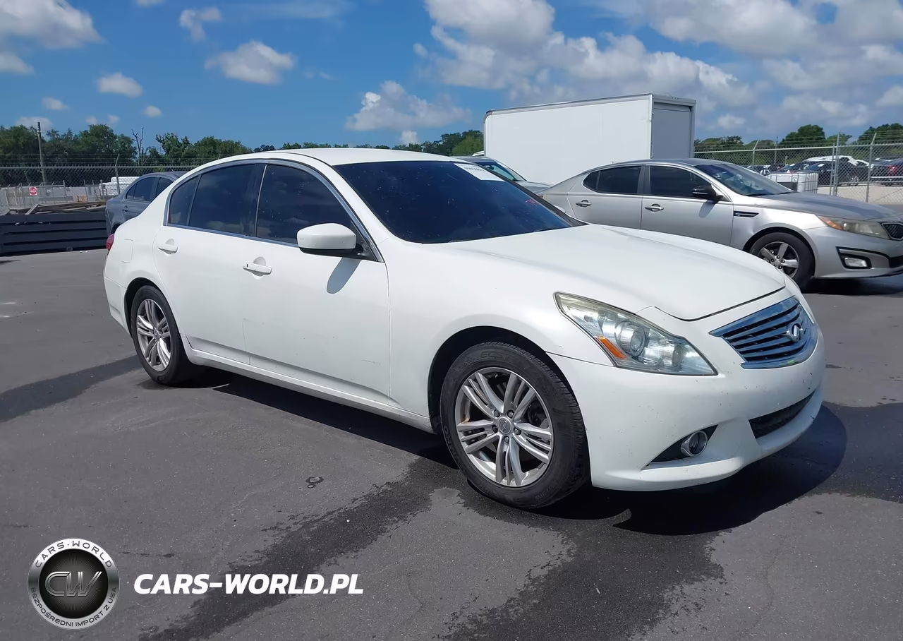 2010 Infiniti G37 – zdjęcie 1 z 11