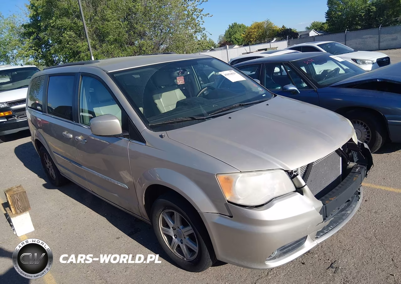 2012 Chrysler Town & Country Touring