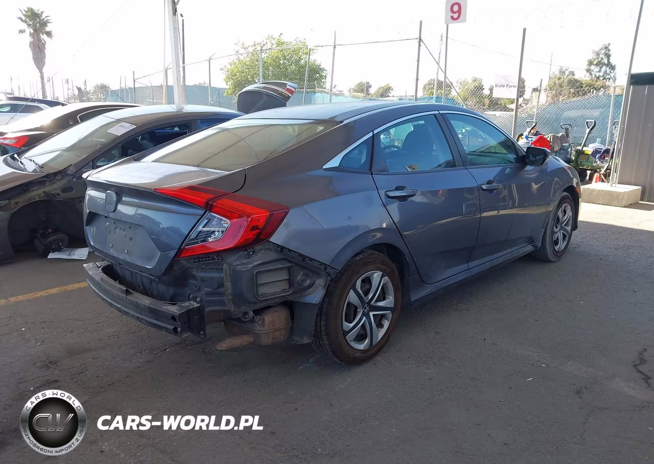 2017 Honda Civic Lx VIN:2HGFC2F5XHH538293 - 4