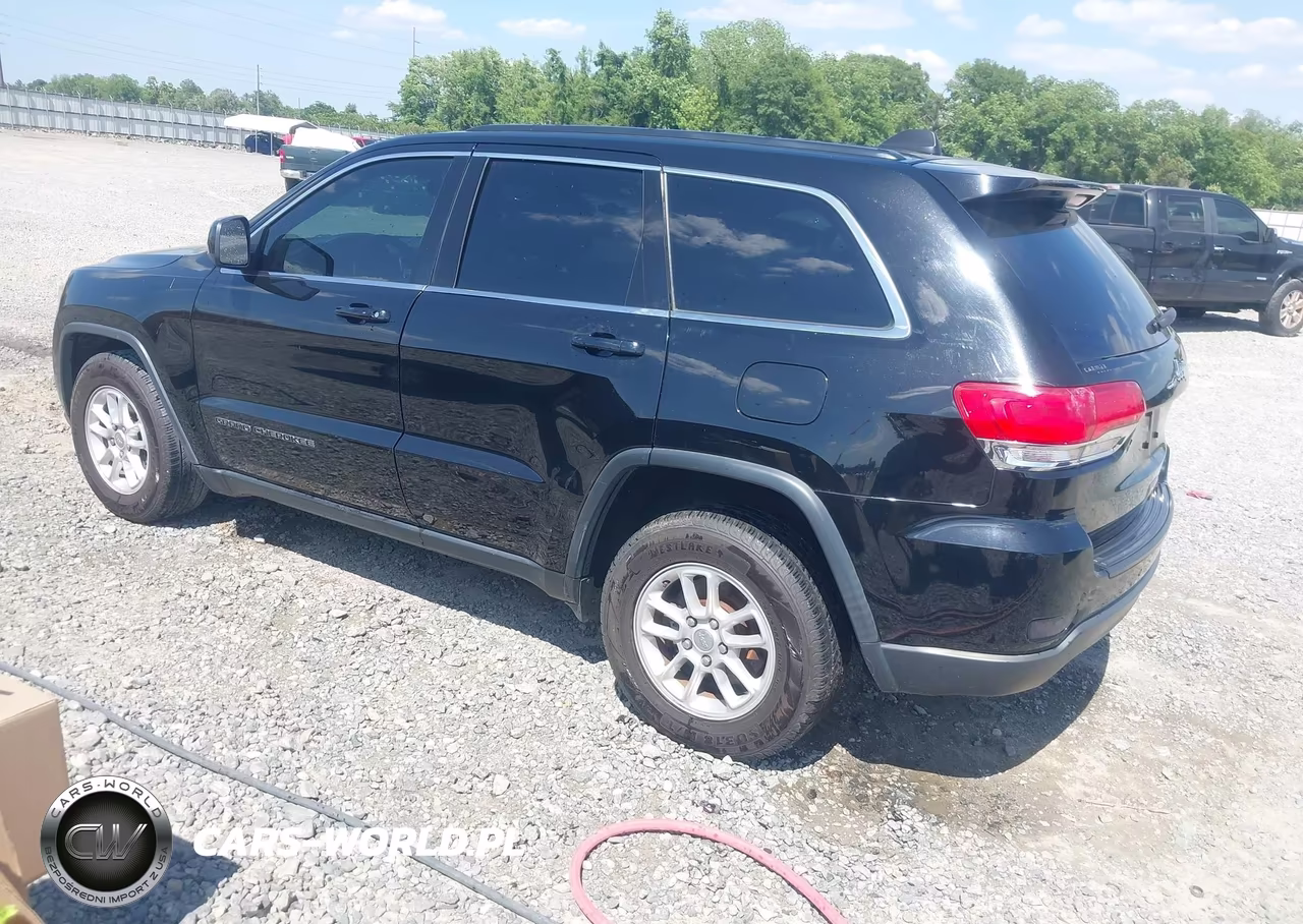 2018 Jeep Grand Cherokee Laredo 4X2 VIN:1C4RJEAG5JC438140 - 3