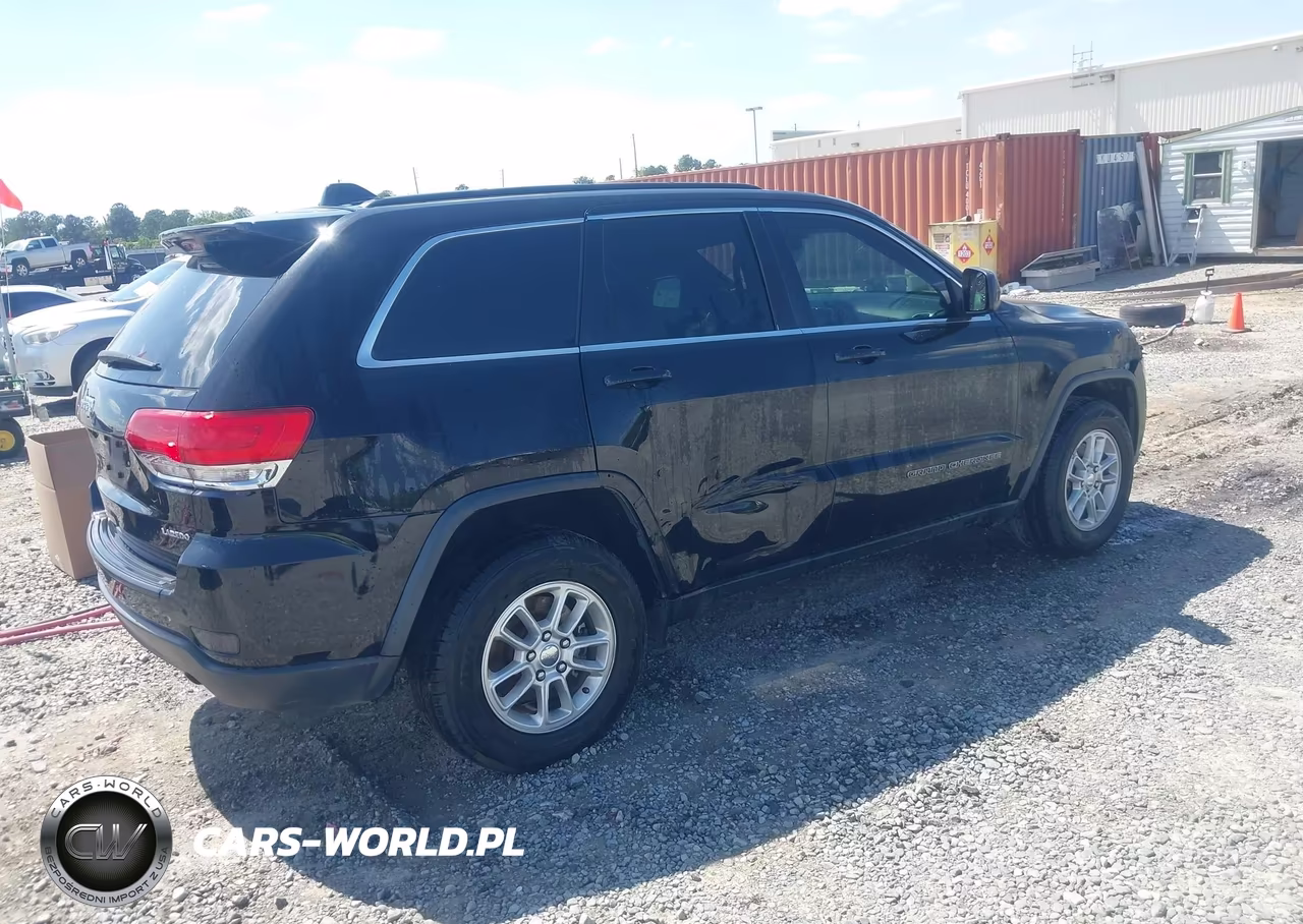 2018 Jeep Grand Cherokee Laredo 4X2 VIN:1C4RJEAG5JC438140 - 4