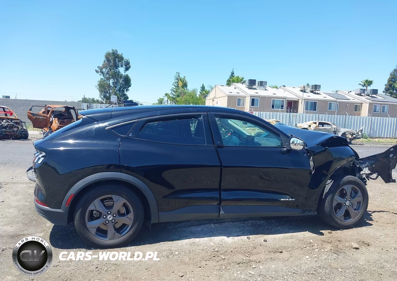 2022 Ford Mustang Mach-E Select VIN:3FMTK1RMXNMA44512 - 12