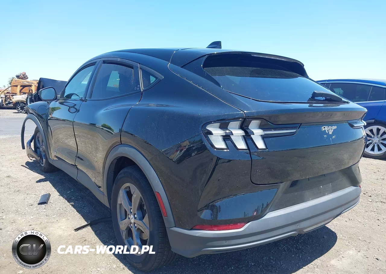 2022 Ford Mustang Mach-E Select VIN:3FMTK1RMXNMA44512 - 3