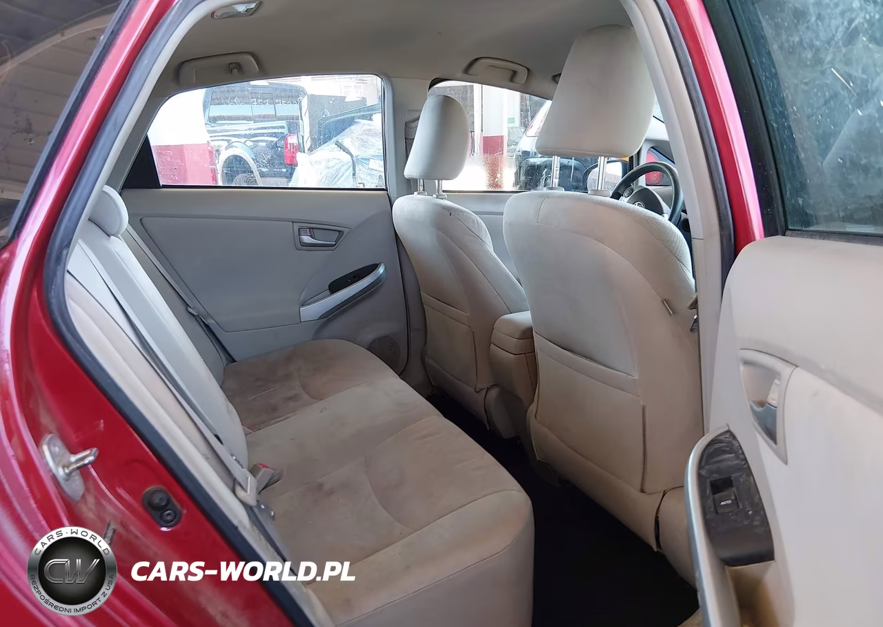 2012 Toyota Prius Two VIN:JTDKN3DU2C5463113 - 8