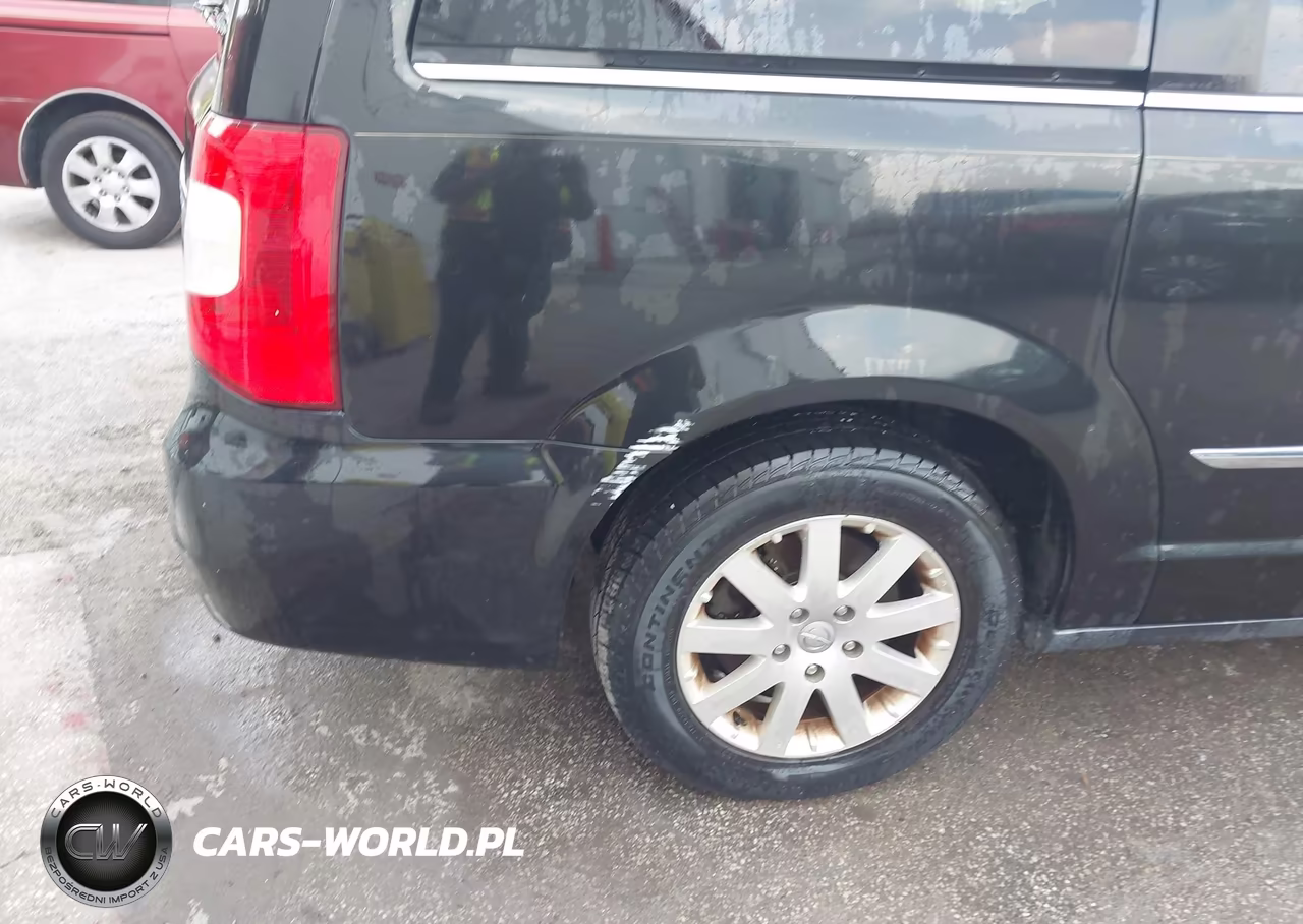 2012 Chrysler Town & Country Touring VIN:2C4RC1BG7CR245791 - 13