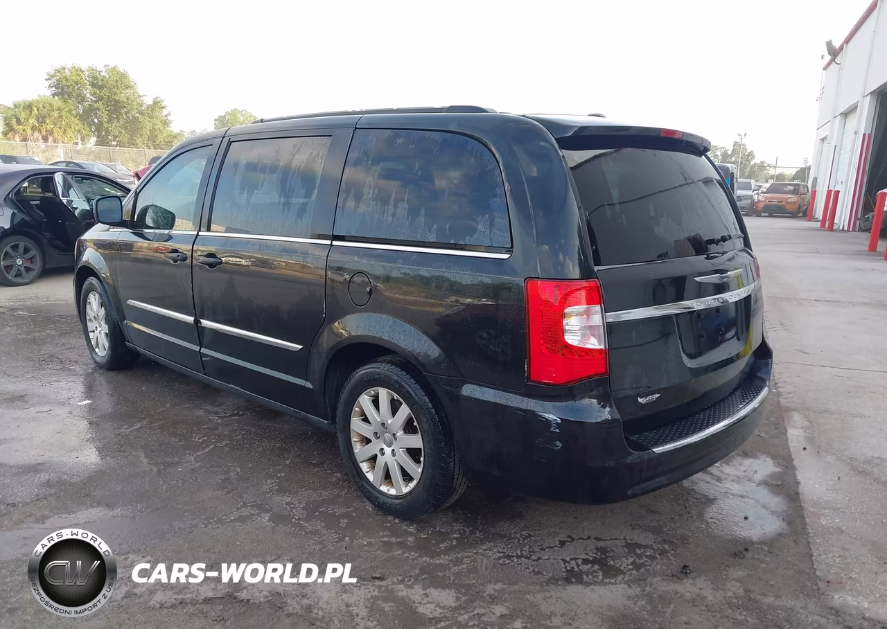 2012 Chrysler Town & Country Touring VIN:2C4RC1BG7CR245791 - 3