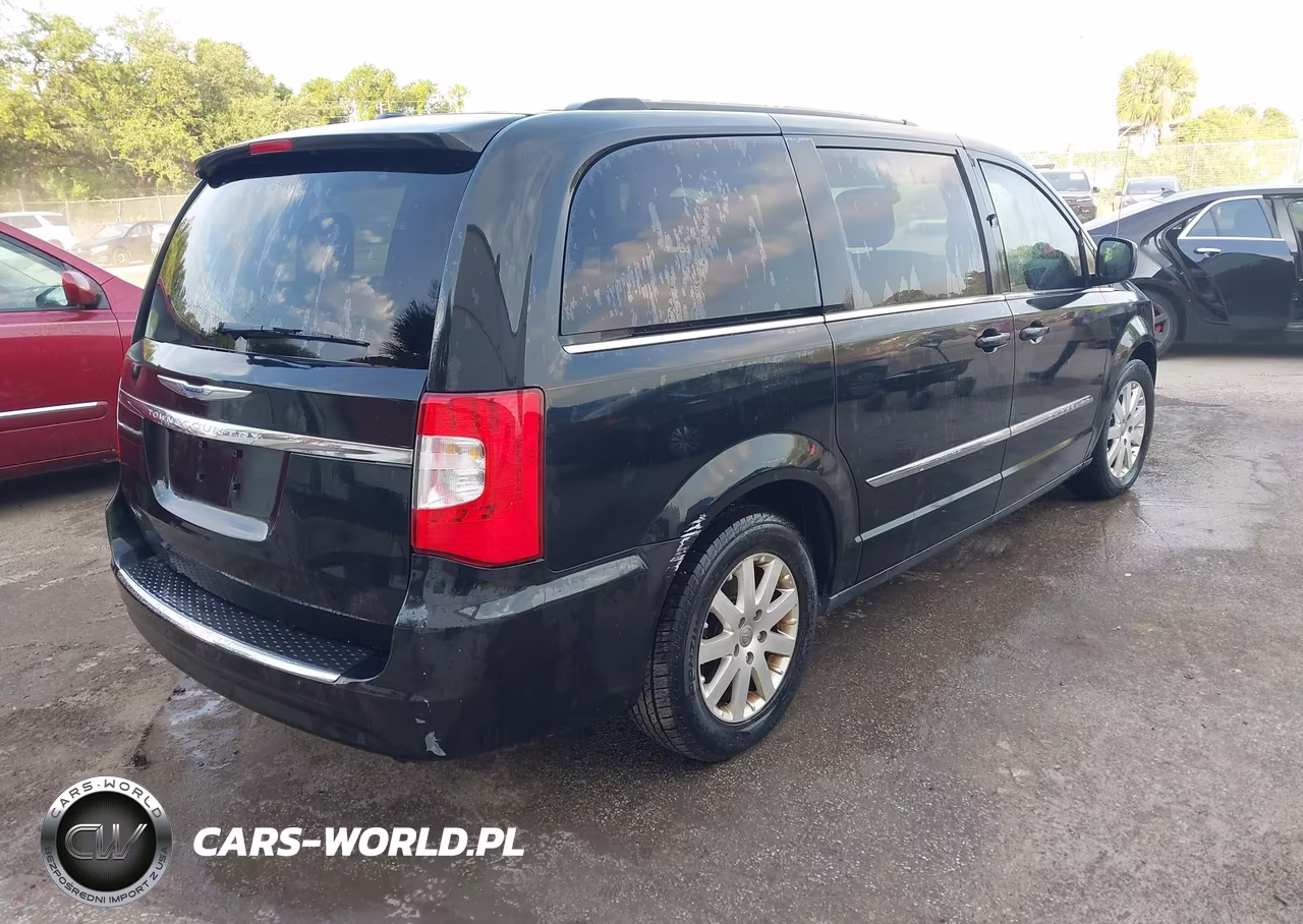 2012 Chrysler Town & Country Touring VIN:2C4RC1BG7CR245791 - 4