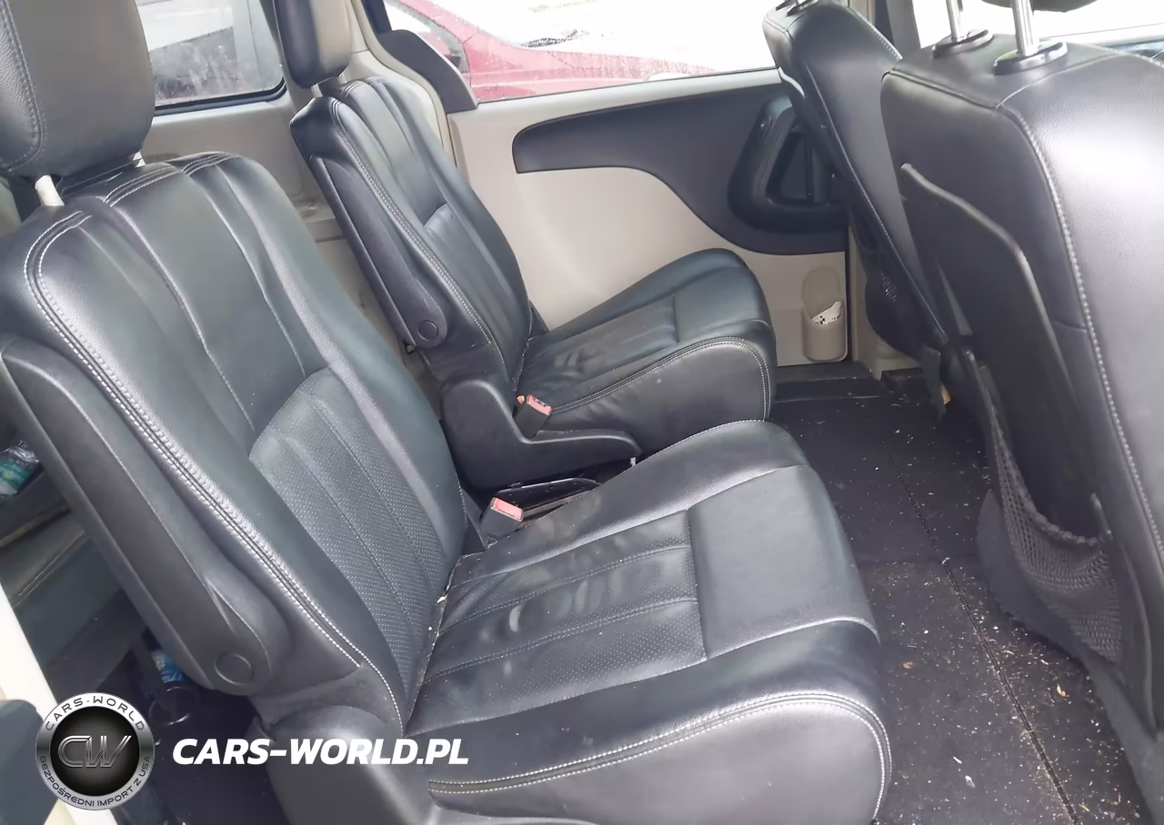 2012 Chrysler Town & Country Touring VIN:2C4RC1BG7CR245791 - 8