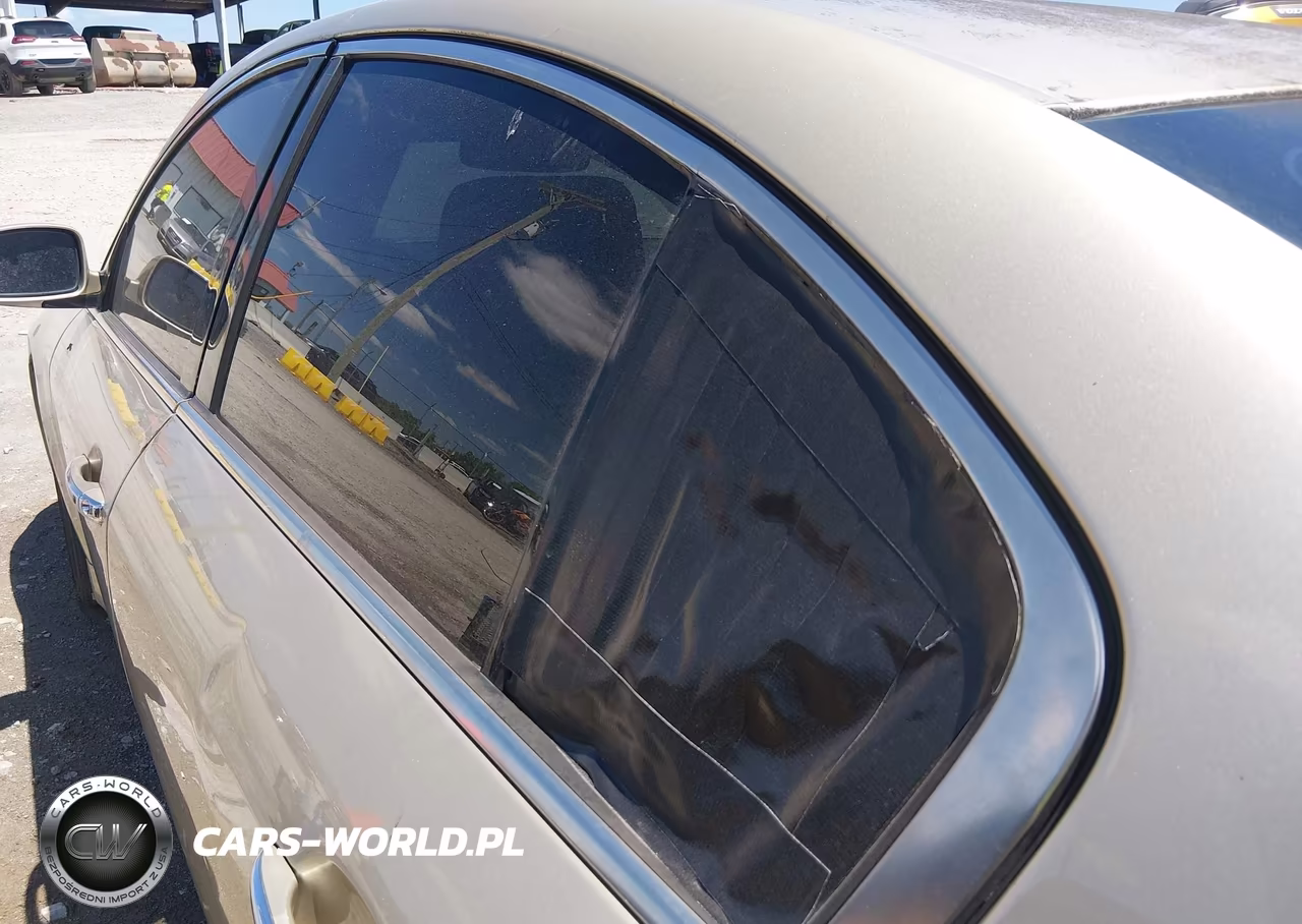 2012 Hyundai Genesis 3.8 VIN:KMHGC4DD9CU175091 - 6