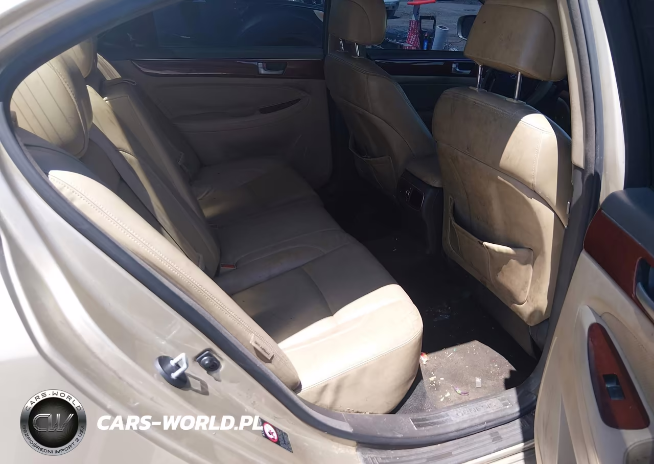 2012 Hyundai Genesis 3.8 VIN:KMHGC4DD9CU175091 - 8