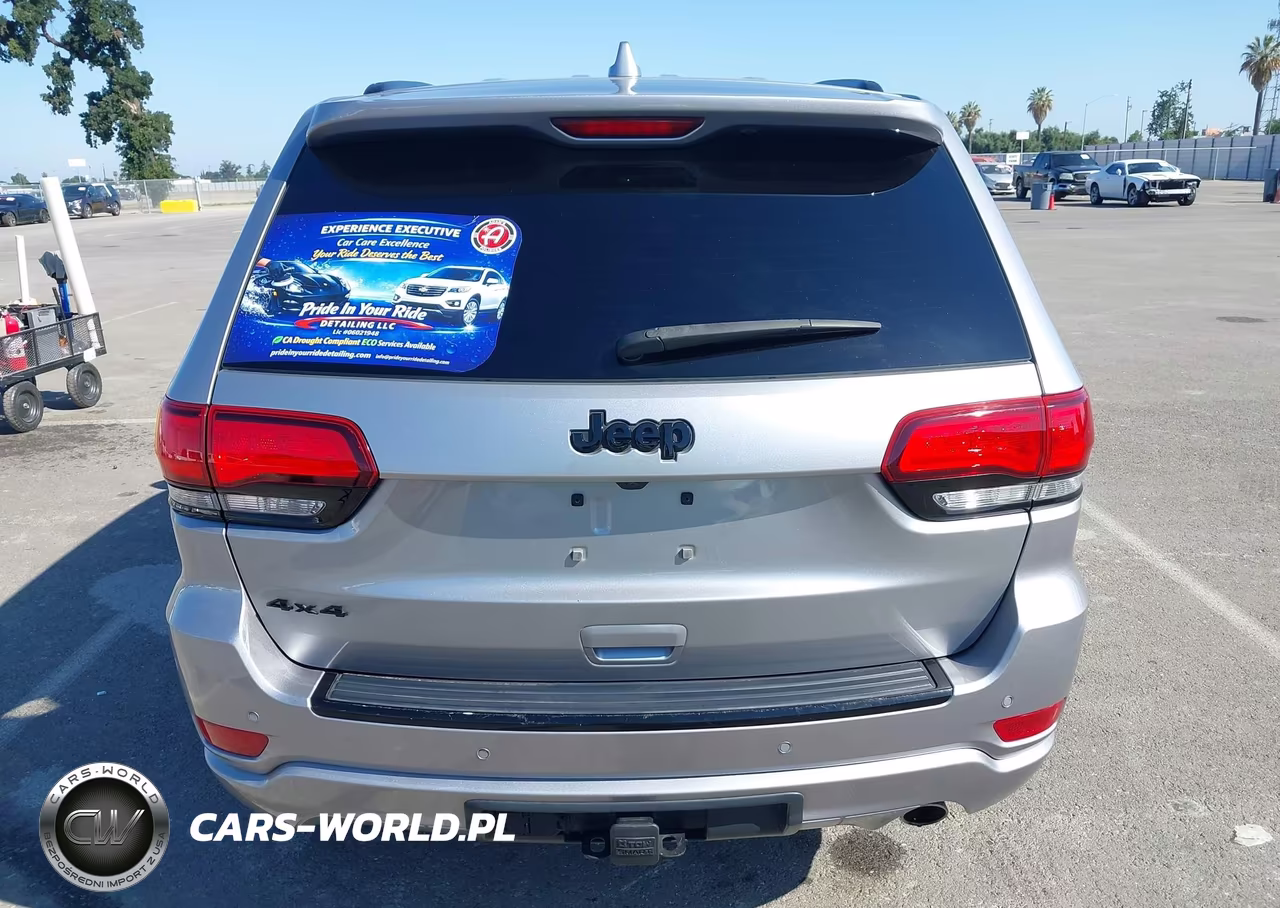 2017 Jeep Grand Cherokee Altitude 4X4 VIN:1C4RJFAG9HC753443 - 17