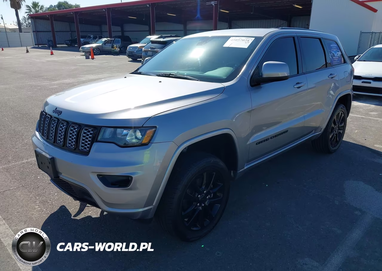 2017 Jeep Grand Cherokee Altitude 4X4 VIN:1C4RJFAG9HC753443 - 2