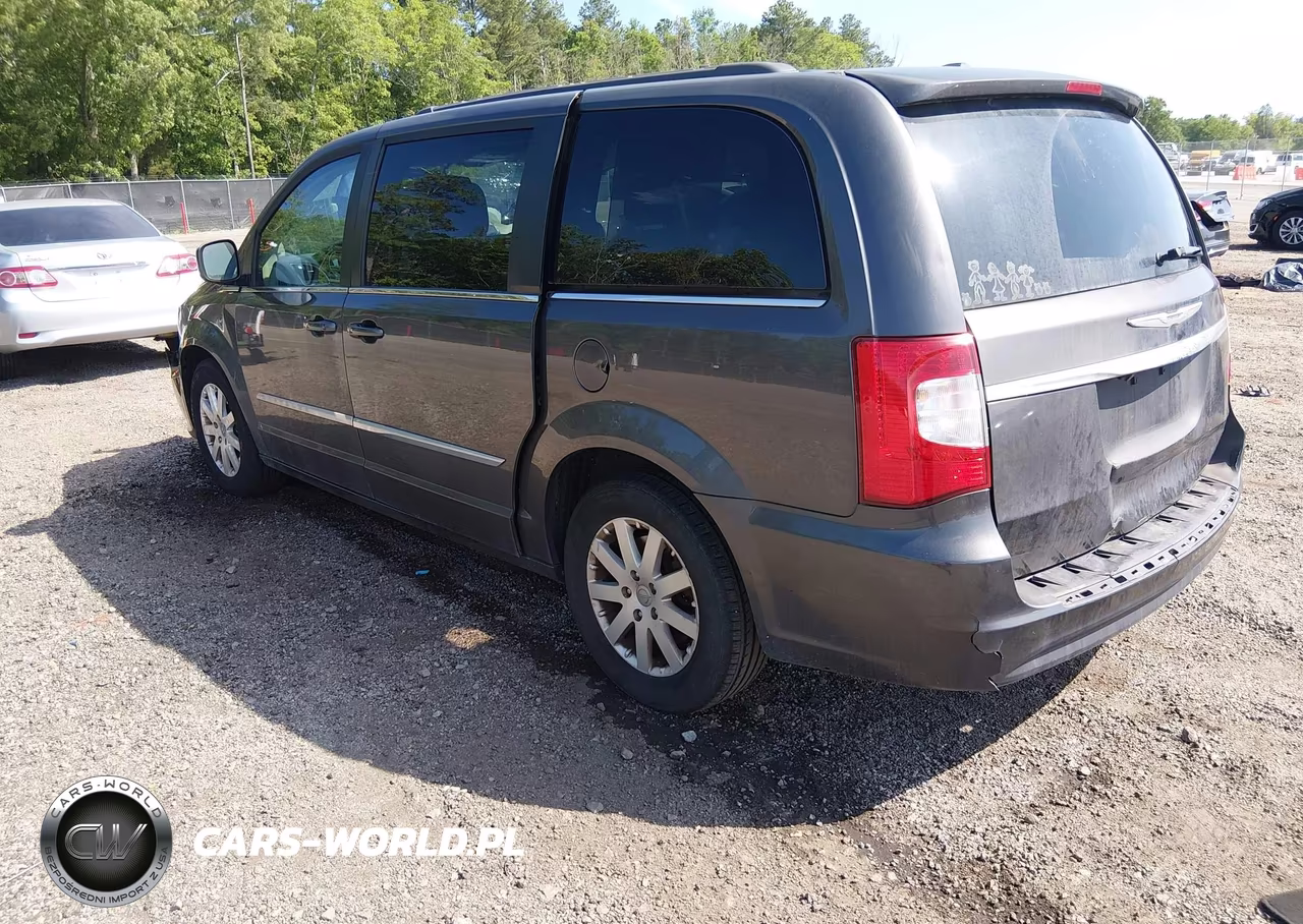 2016 Chrysler Town & Country Touring VIN:2C4RC1BG6GR138043 - 3
