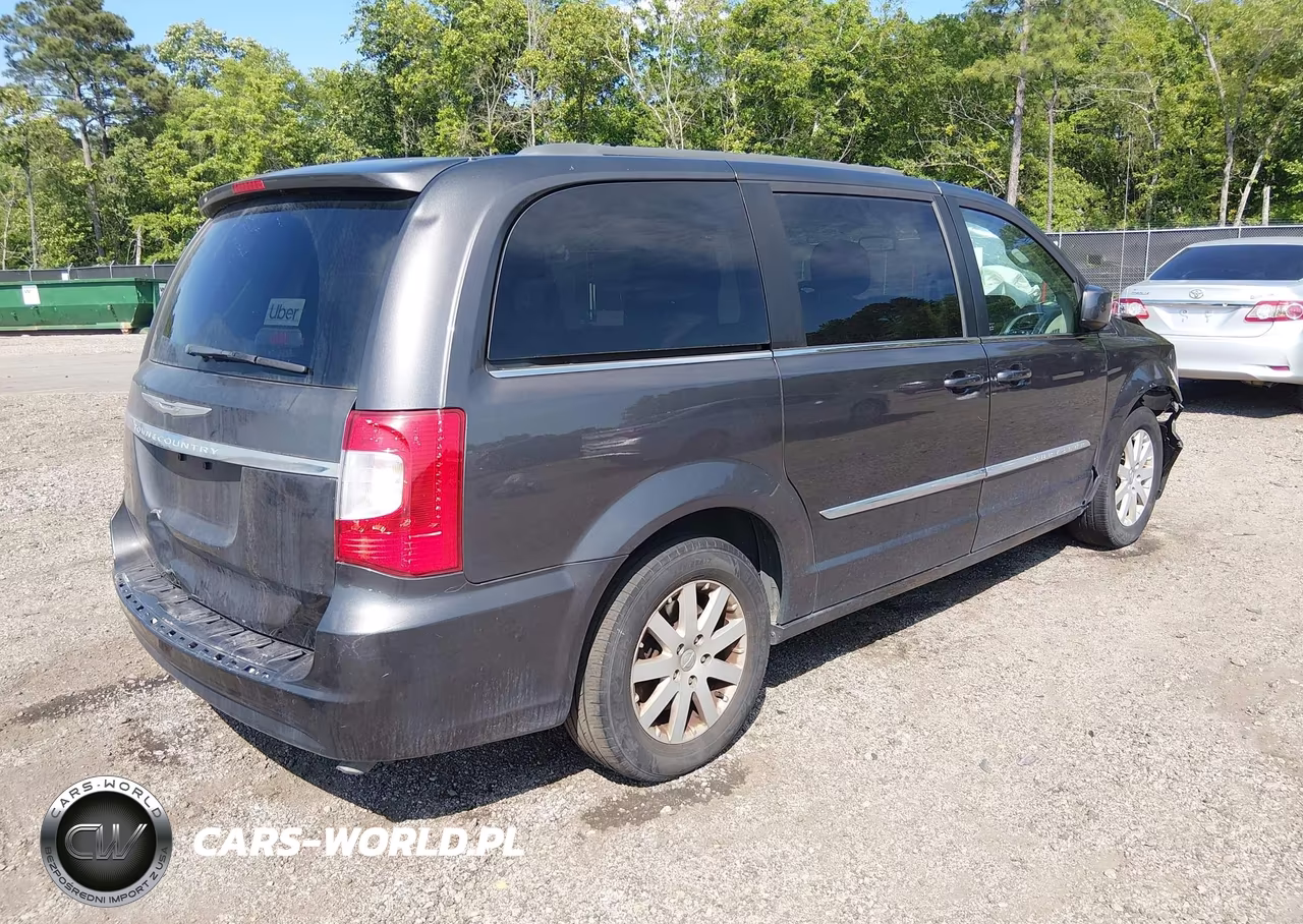2016 Chrysler Town & Country Touring VIN:2C4RC1BG6GR138043 - 4