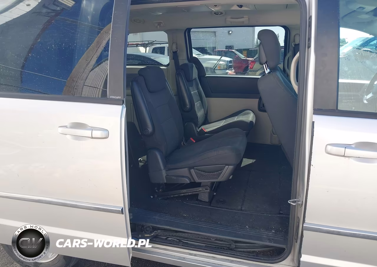 2010 Dodge Grand Caravan Sxt VIN:2D4RN5D1XAR458549 - 8
