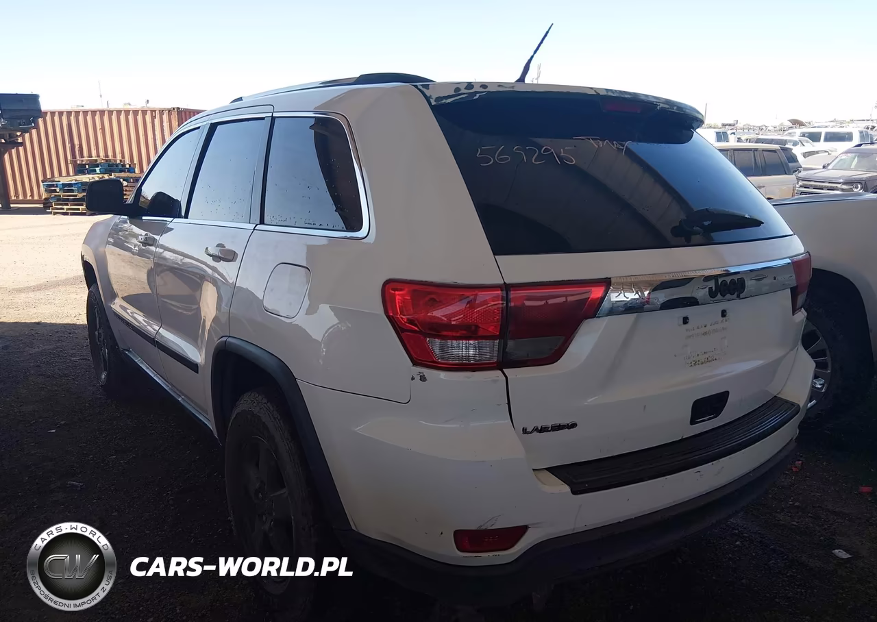 2011 Jeep Grand Cherokee Laredo VIN:1J4RS4GG6BC569295 - 3