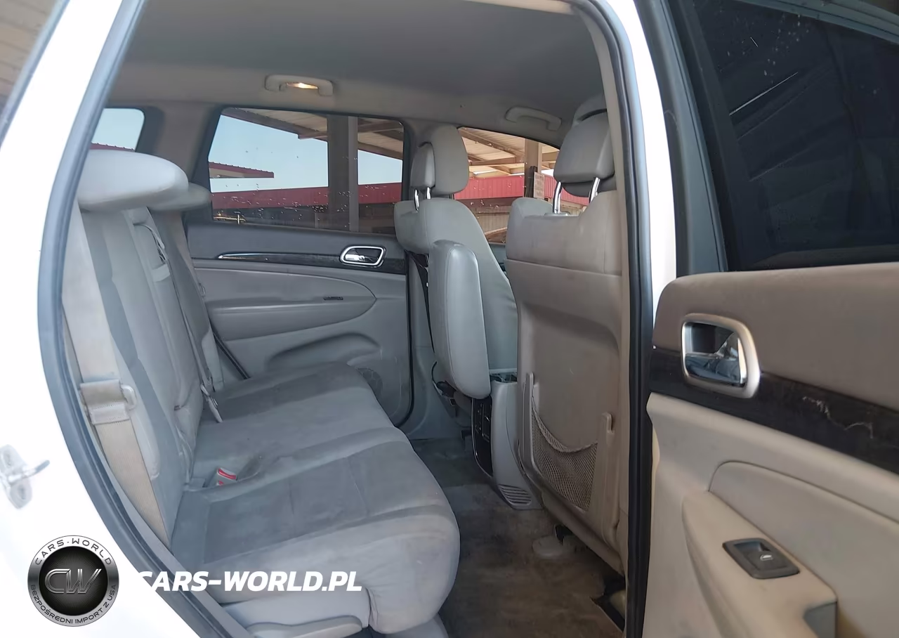 2011 Jeep Grand Cherokee Laredo VIN:1J4RS4GG6BC569295 - 8