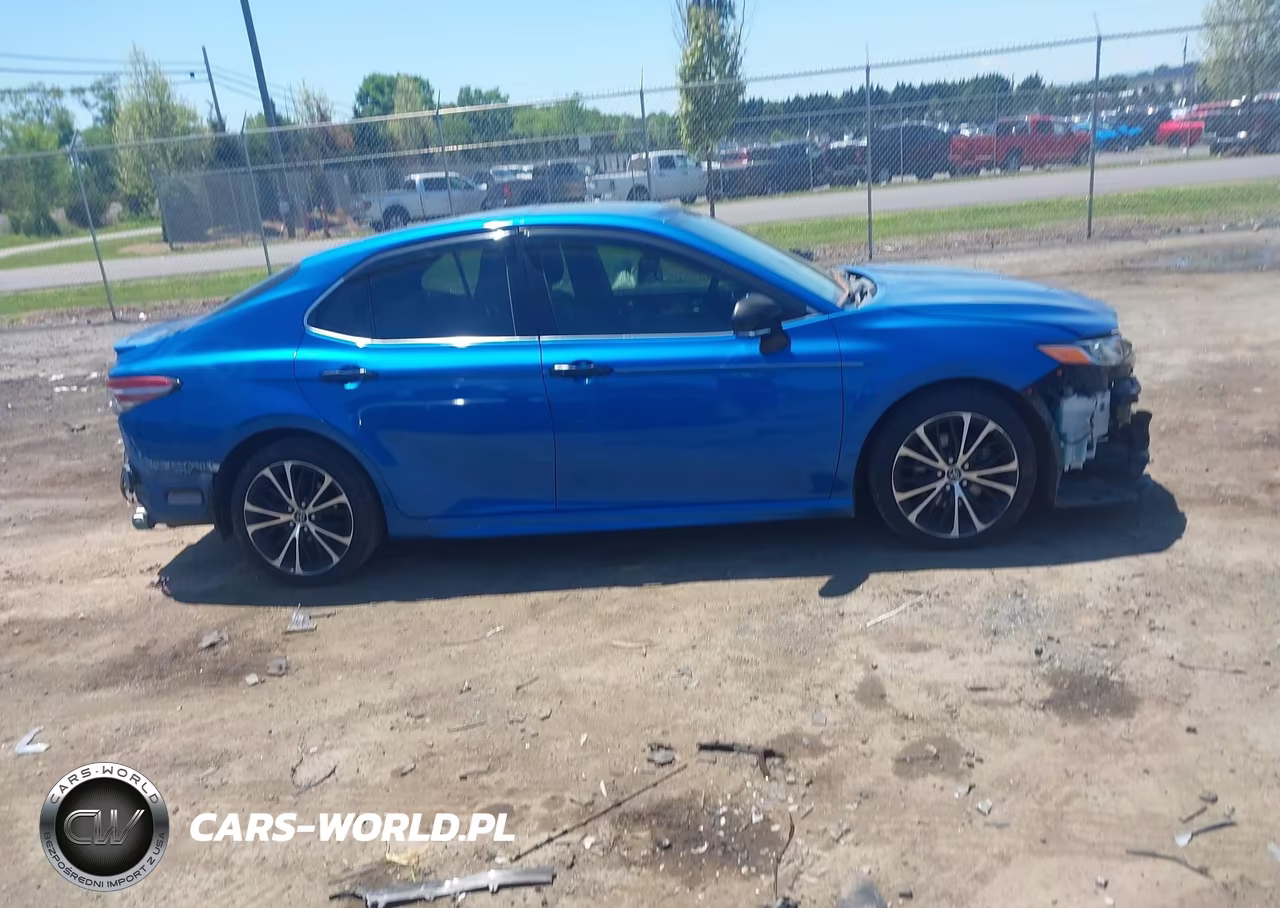 2018 Toyota Camry Se VIN:4T1B11HK5JU147308 - 13