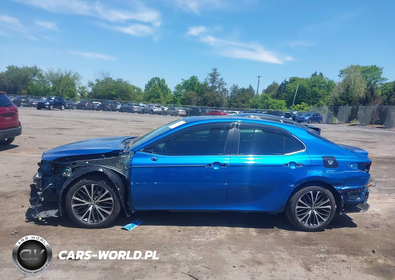 2018 Toyota Camry Se VIN:4T1B11HK5JU147308 - 14