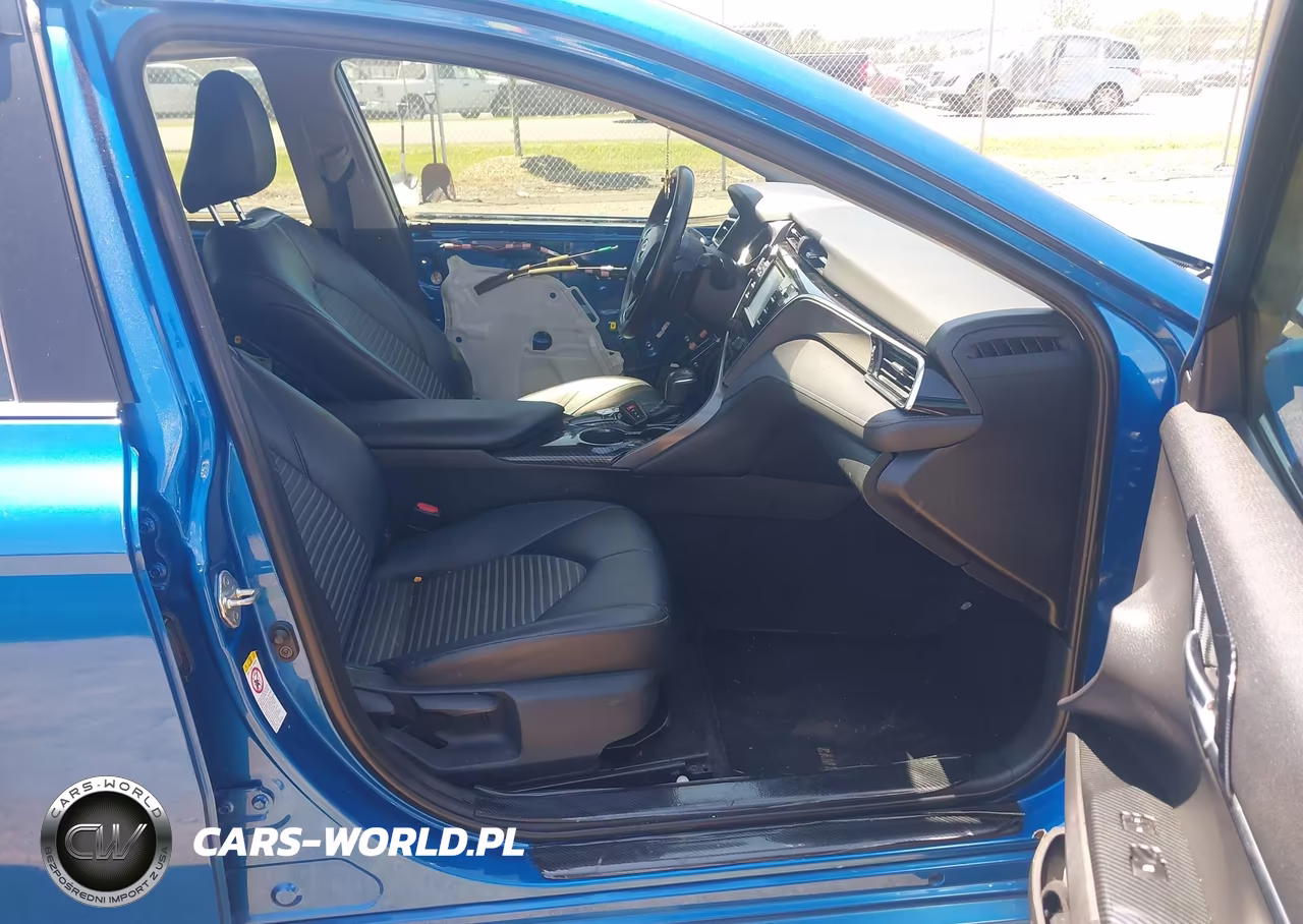 2018 Toyota Camry Se VIN:4T1B11HK5JU147308 - 5