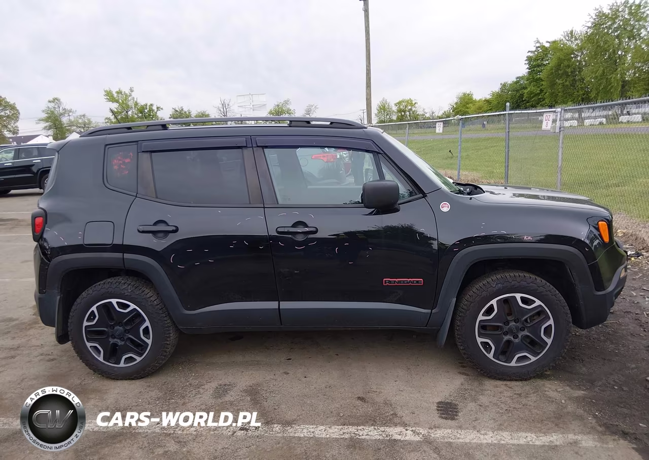 2015 Jeep Renegade Trailhawk VIN:ZACCJBCT0FPB72716 - 13