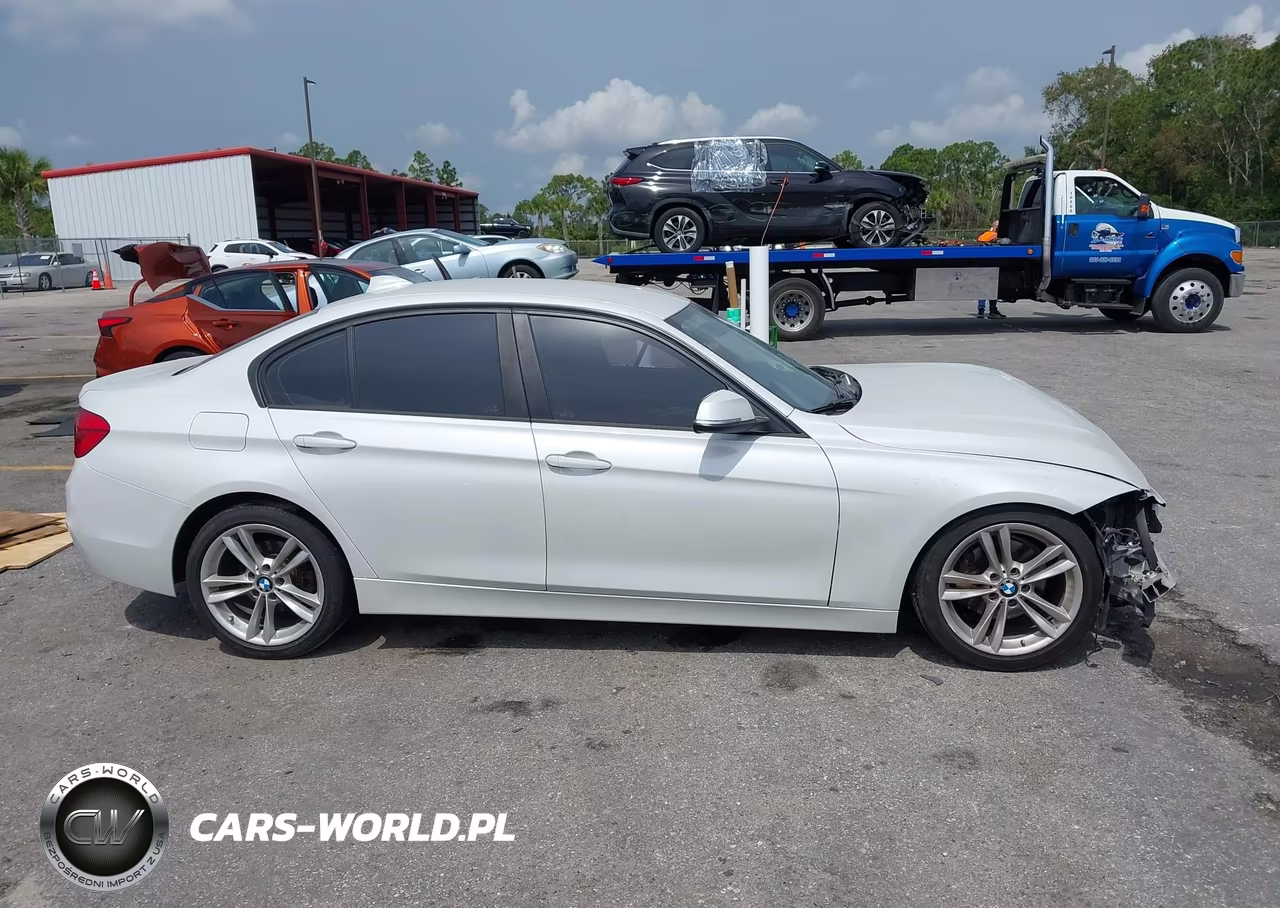 2018 BMW 320I VIN:WBA8A9C59JAH12143 - 13
