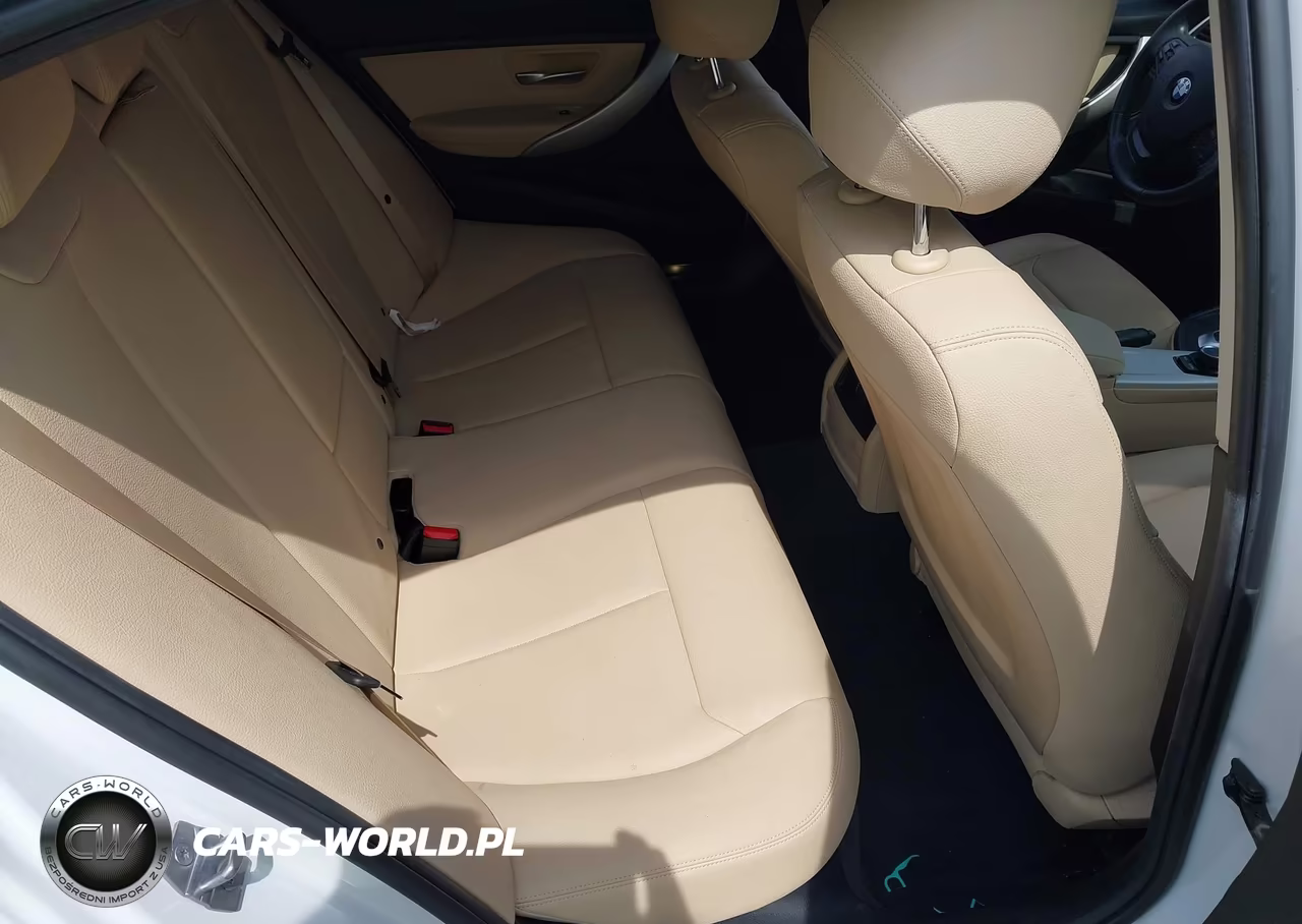 2018 BMW 320I VIN:WBA8A9C59JAH12143 - 8