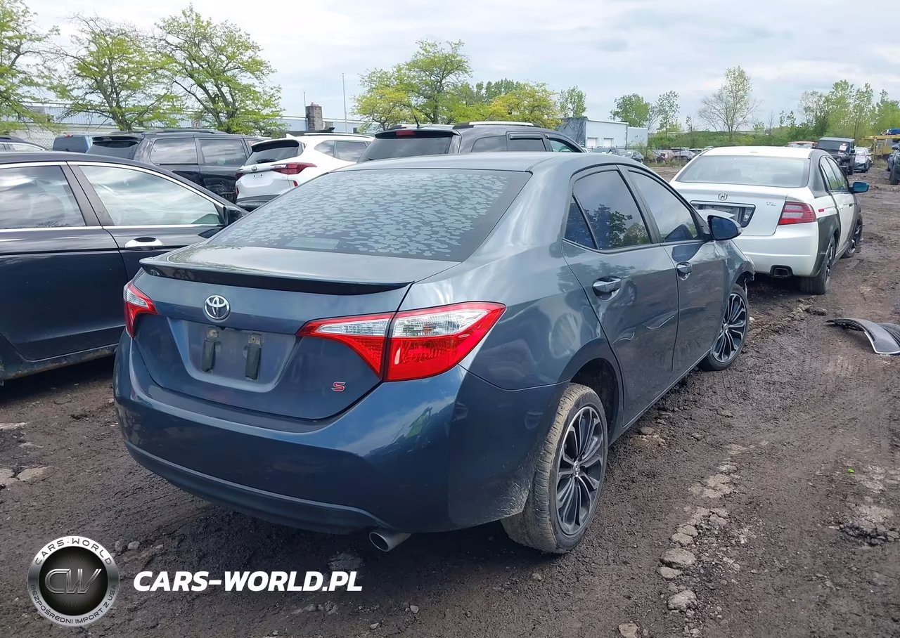 2015 Toyota Corolla S Plus VIN:5YFBURHE0FP230279 - 4