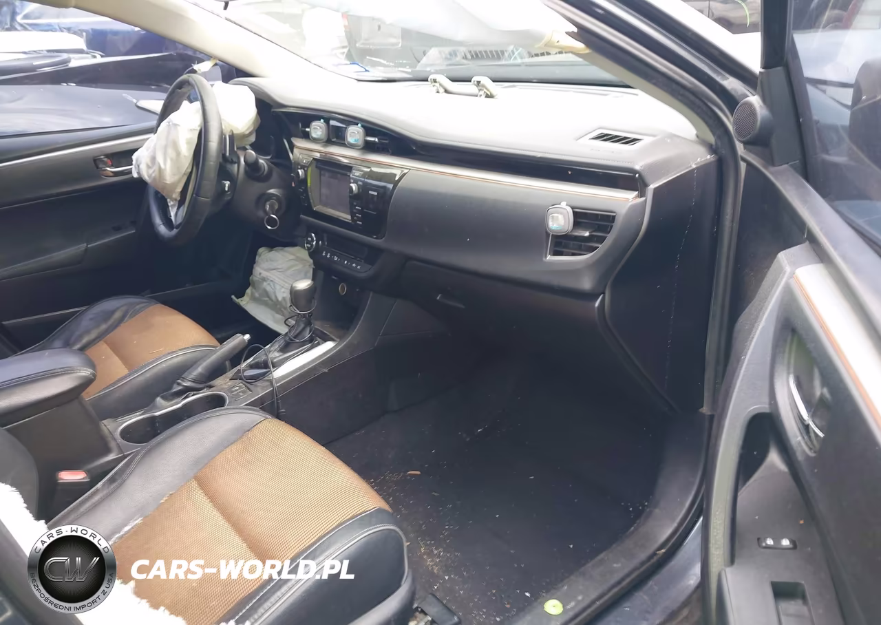 2015 Toyota Corolla S Plus VIN:5YFBURHE0FP230279 - 5