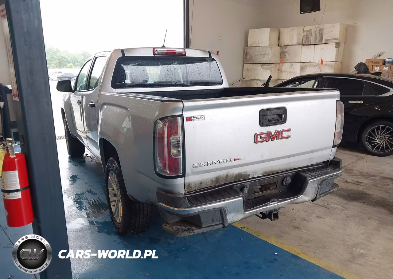 2018 GMC Canyon VIN:1GTG5BENXJ1102417 - 3