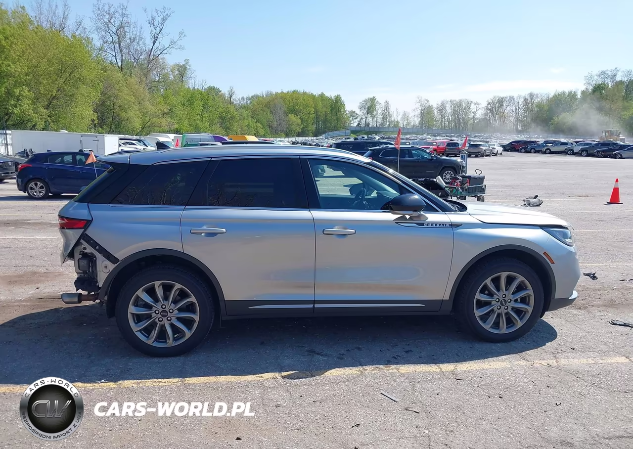2022 Lincoln Corsair Standard VIN:5LMCJ1D97NUL28520 - 14