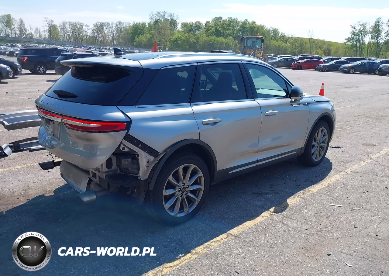 2022 Lincoln Corsair Standard VIN:5LMCJ1D97NUL28520 - 4