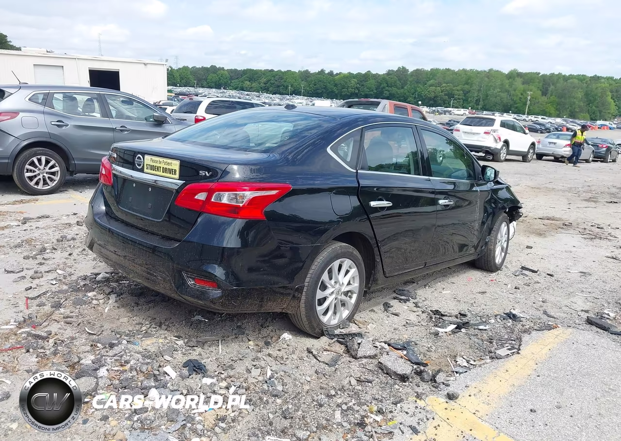 2018 Nissan Sentra Sv VIN:3N1AB7AP8JY262703 - 4