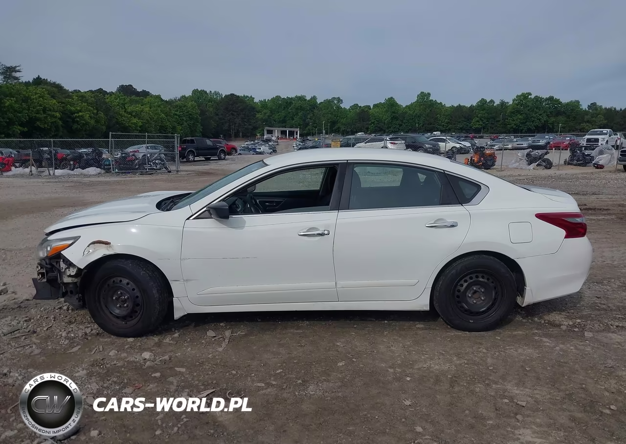 2018 Nissan Altima 2.5 S VIN:1N4AL3AP0JC279755 - 15