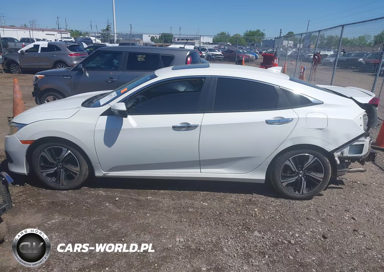 2016 Honda Civic Touring VIN:2HGFC1F94GH648297 - 15