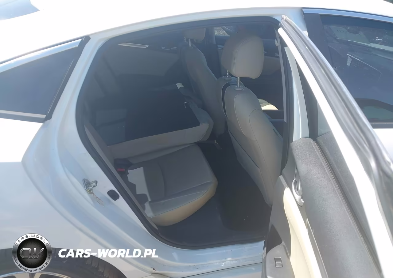 2016 Honda Civic Touring VIN:2HGFC1F94GH648297 - 8