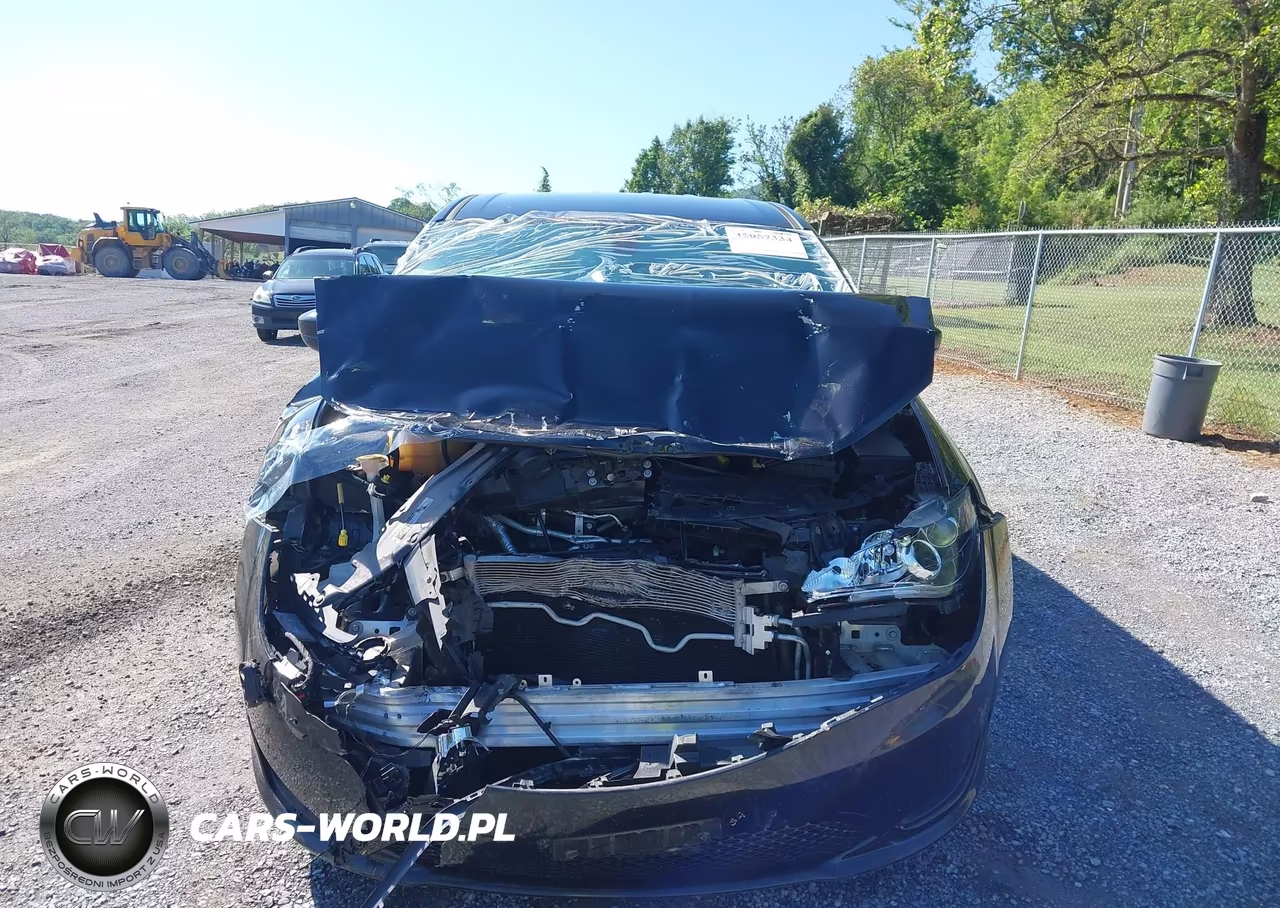 2020 Chrysler Pacifica Touring VIN:2C4RC1FG0LR150001 - 13