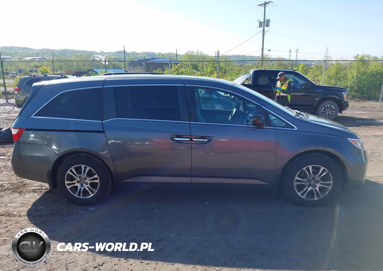 2013 Honda Odyssey Ex-L VIN:5FNRL5H68DB029550 - 13