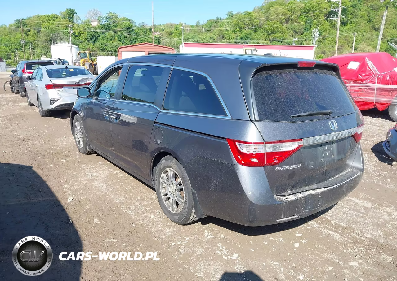 2013 Honda Odyssey Ex-L VIN:5FNRL5H68DB029550 - 3