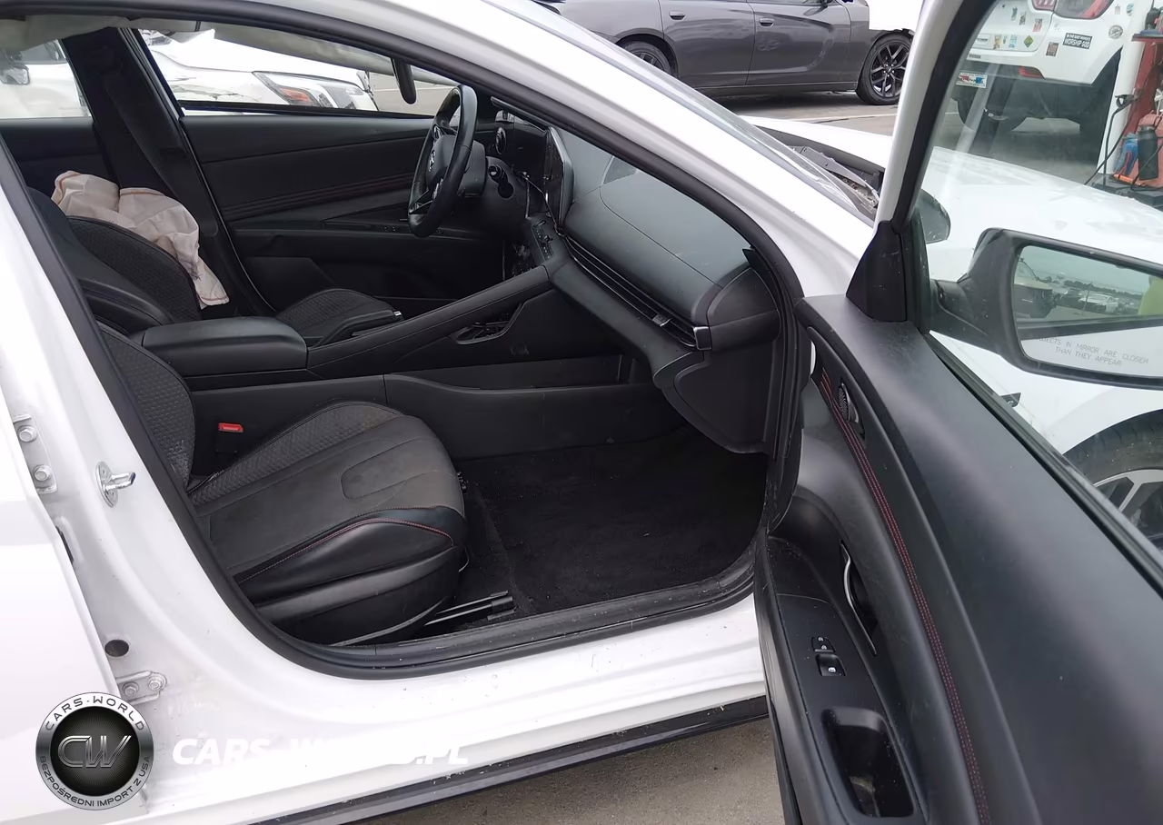 2023 Hyundai Elantra N Line VIN:KMHLR4AF9PU475125 - 5