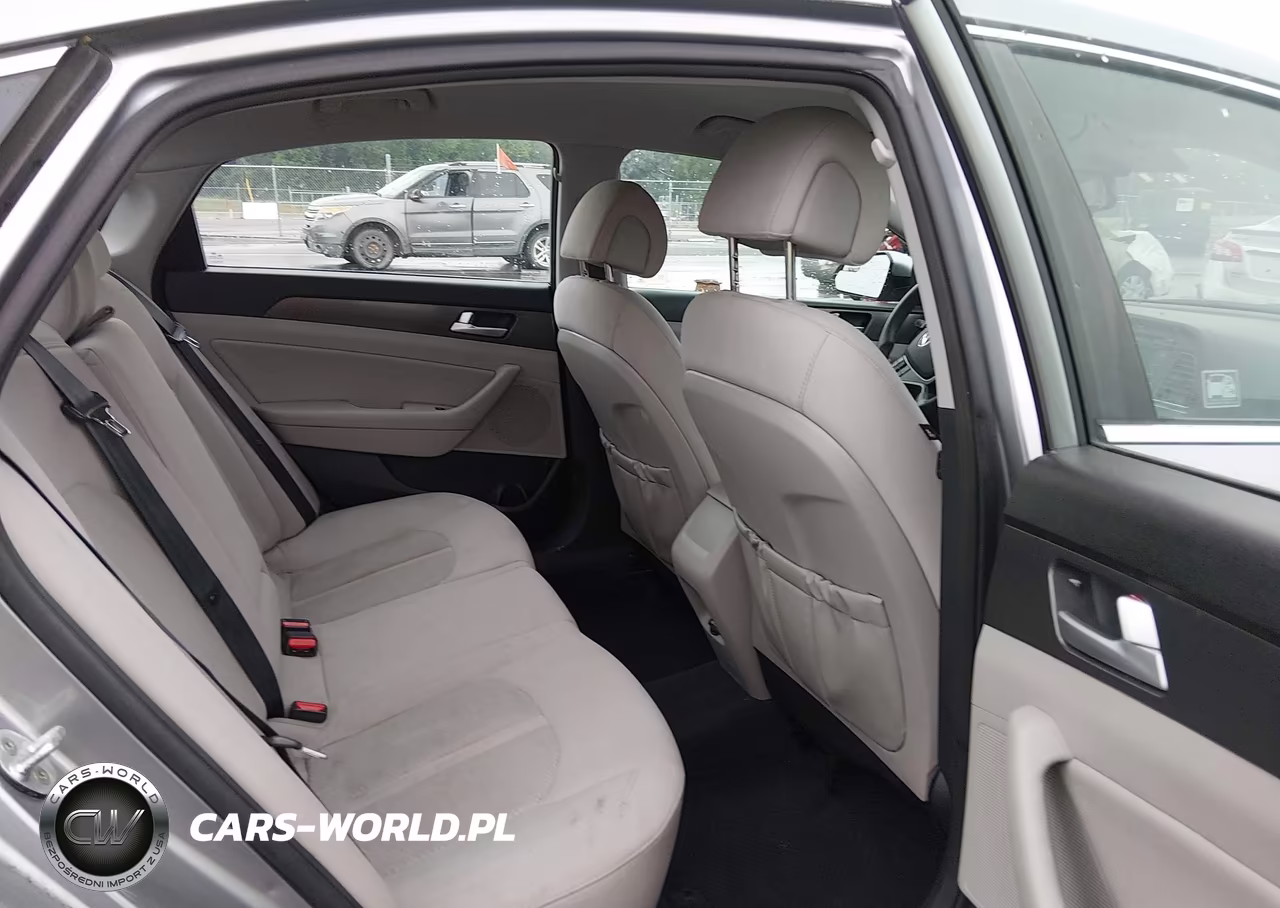 2015 Hyundai Sonata Sport VIN:5NPE34AF4FH074900 - 8