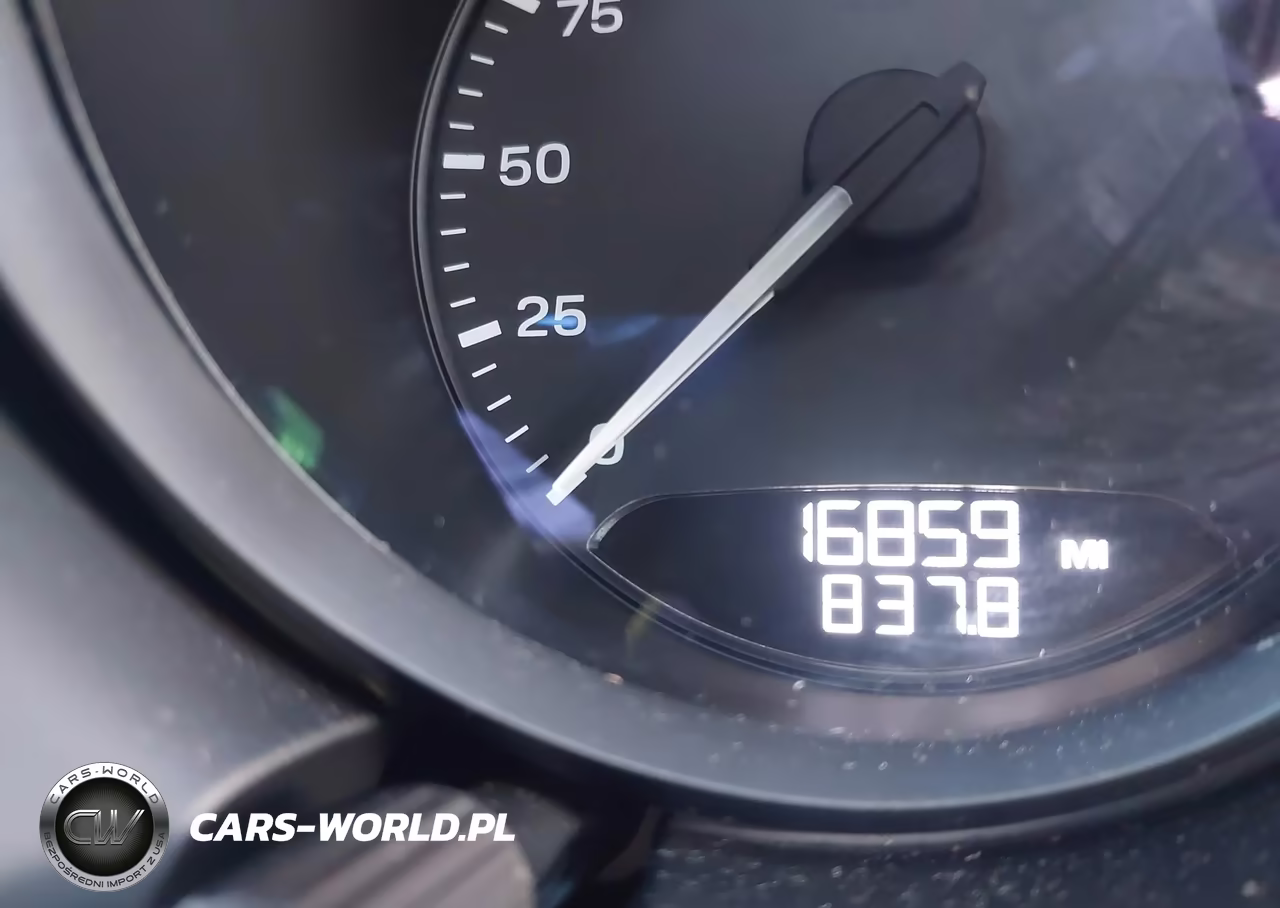 2023 Porsche Macan T VIN:WP1AA2A54PLB17594 - 16
