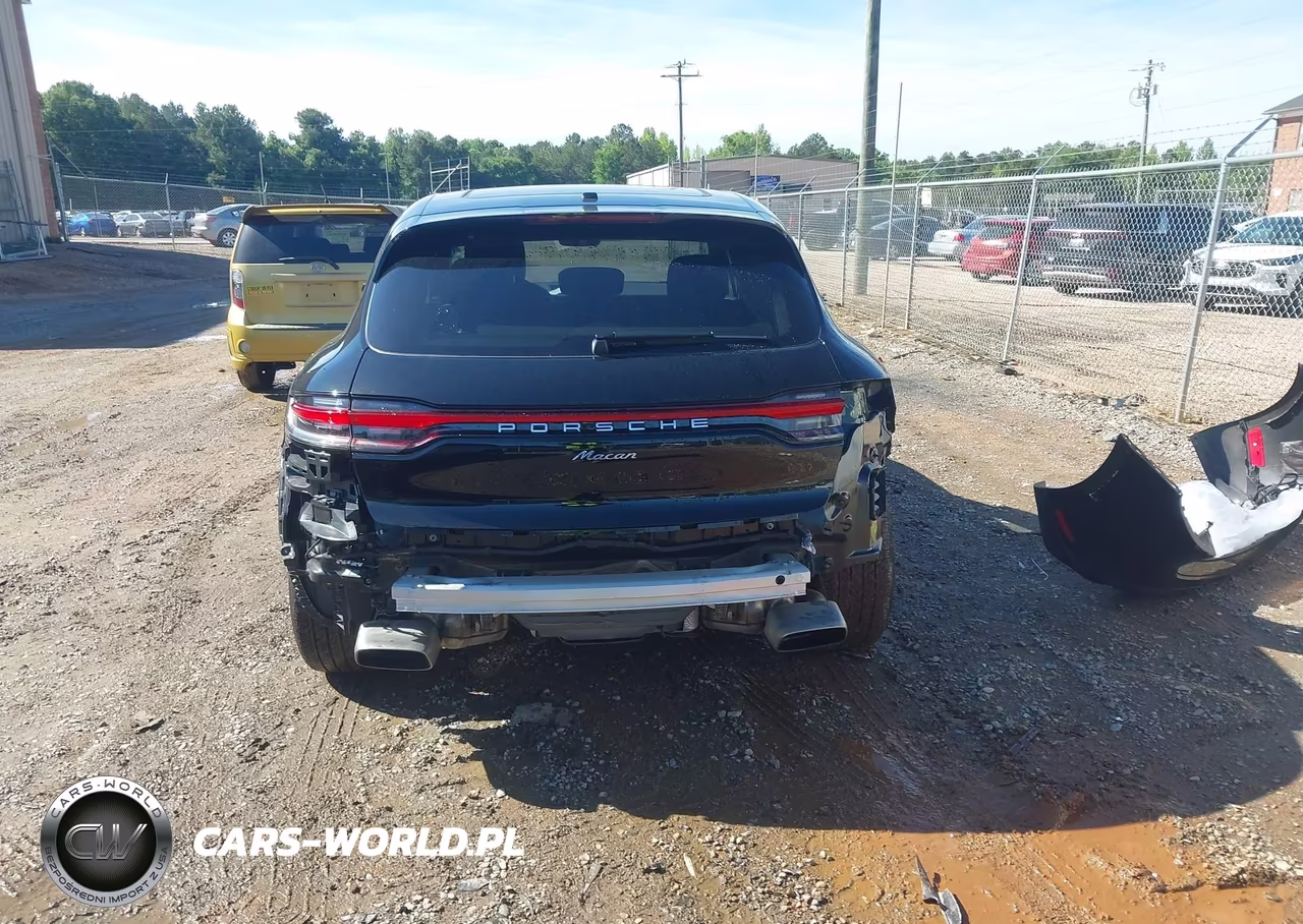2023 Porsche Macan T VIN:WP1AA2A54PLB17594 - 17